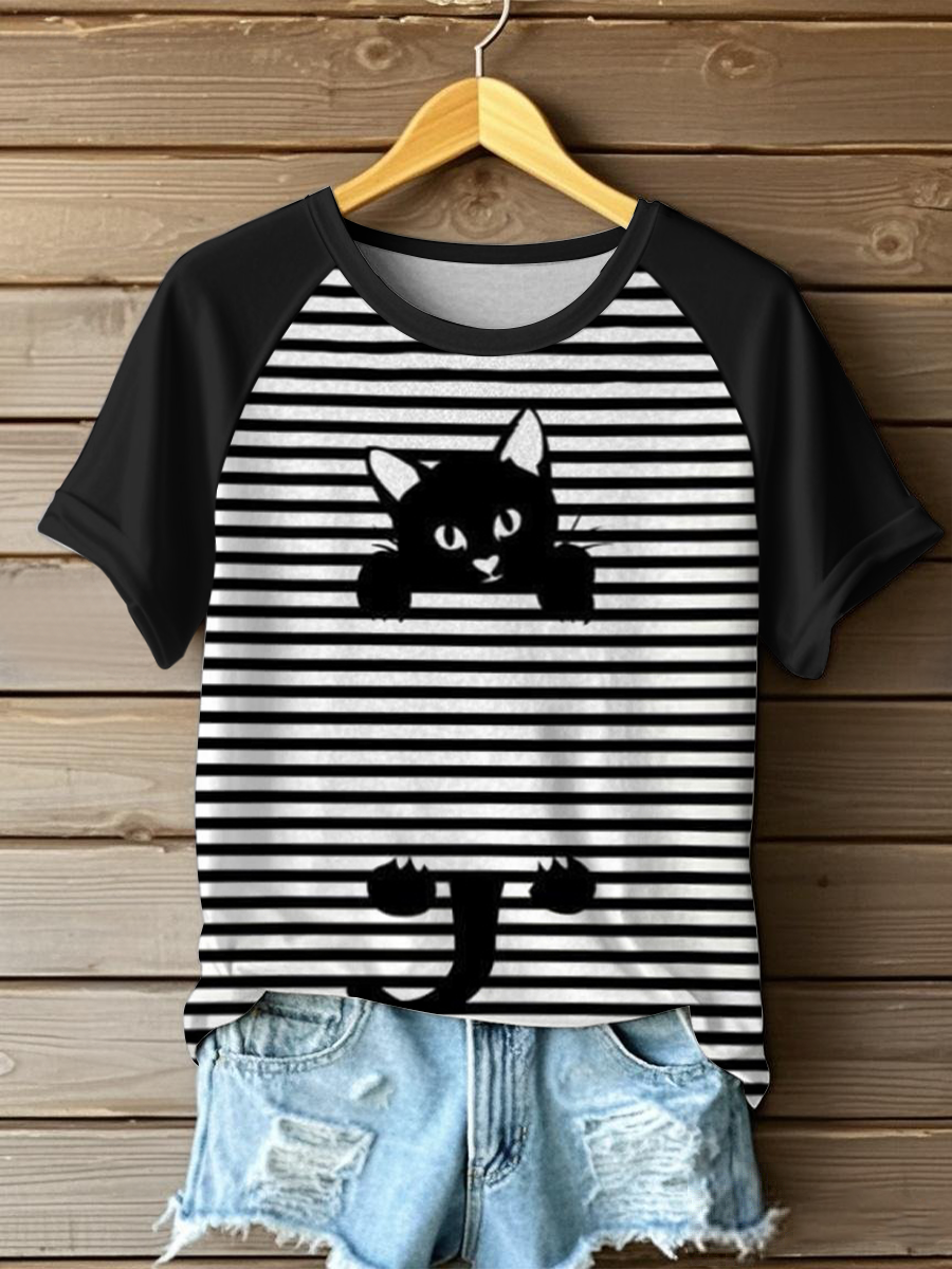 Women's Cat Art Print T-Shirt gracestitchs