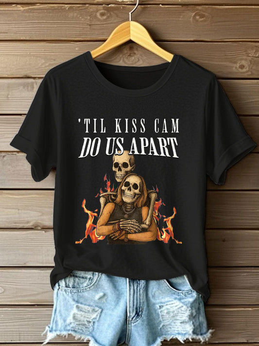 Women's Funny Halloween Kiss Cam Printed T-Shirt gracestitchs