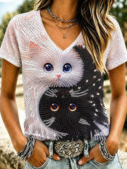 Women's Cute Cat Art Short Sleeve T-shirt gracestitchs