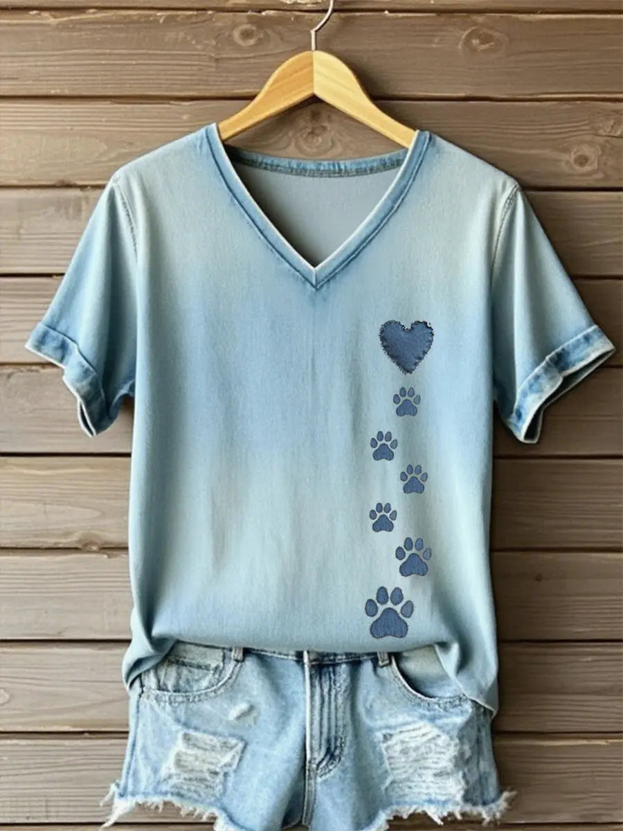 Women's dog paw and heart T-shirt
