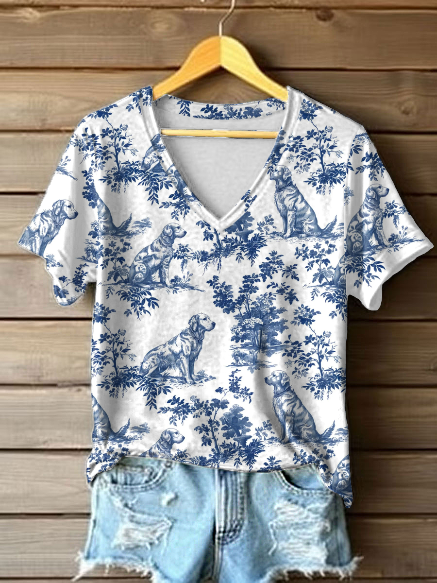 Women's Golden Retriever V-neck T-shirts gracestitchs