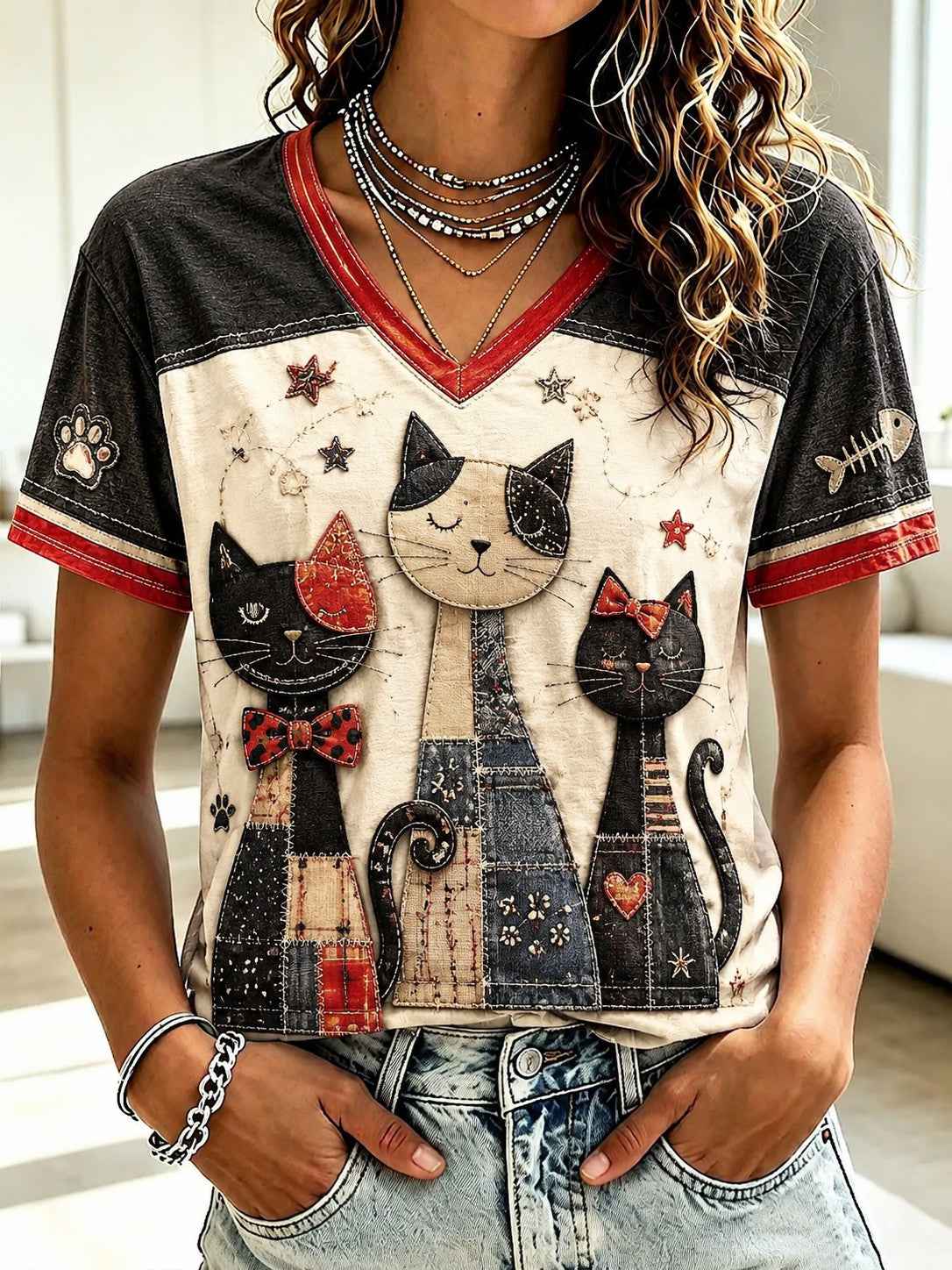 Women's Cat Lovers Printed V-neck T-shirt