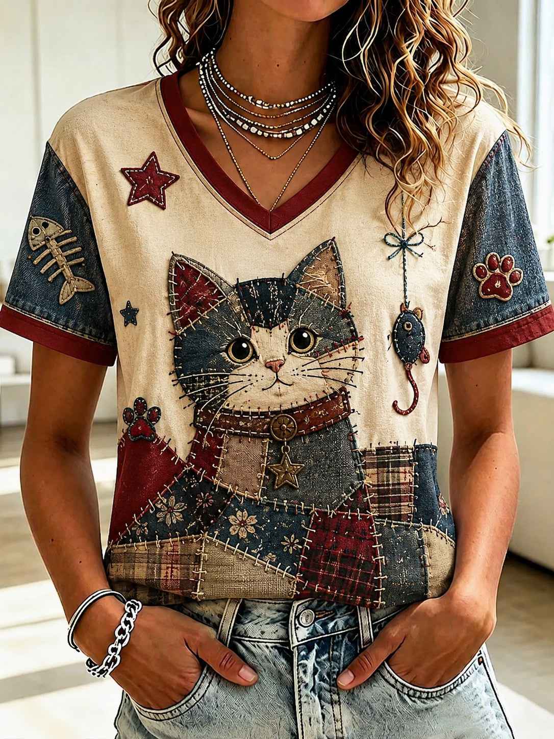 Women's Cat Lovers Printed V-neck T-shirt