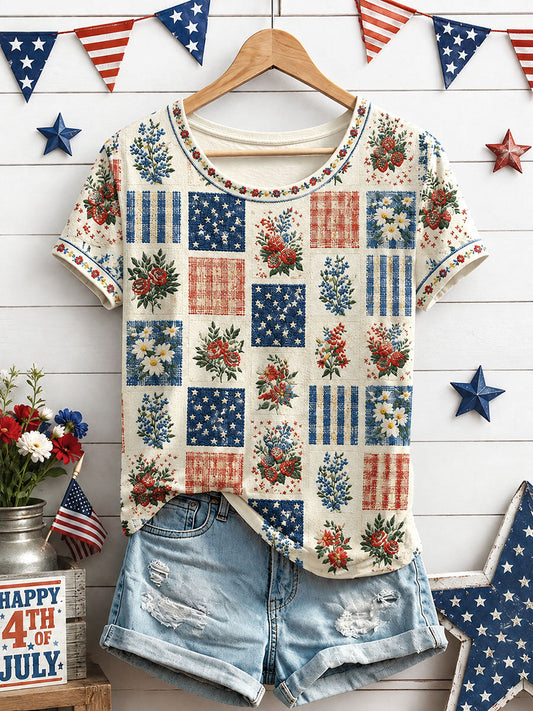 Women's Independence Day Floral Art Print Casual T-Shirt gracestitchs