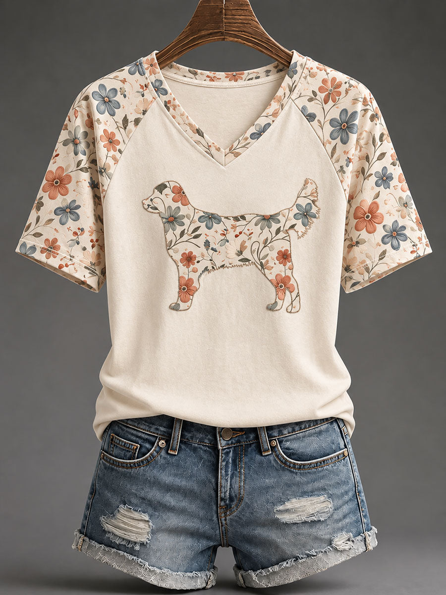 Women's Golden Retriever Floral Print Casual T-Shirt gracestitchs